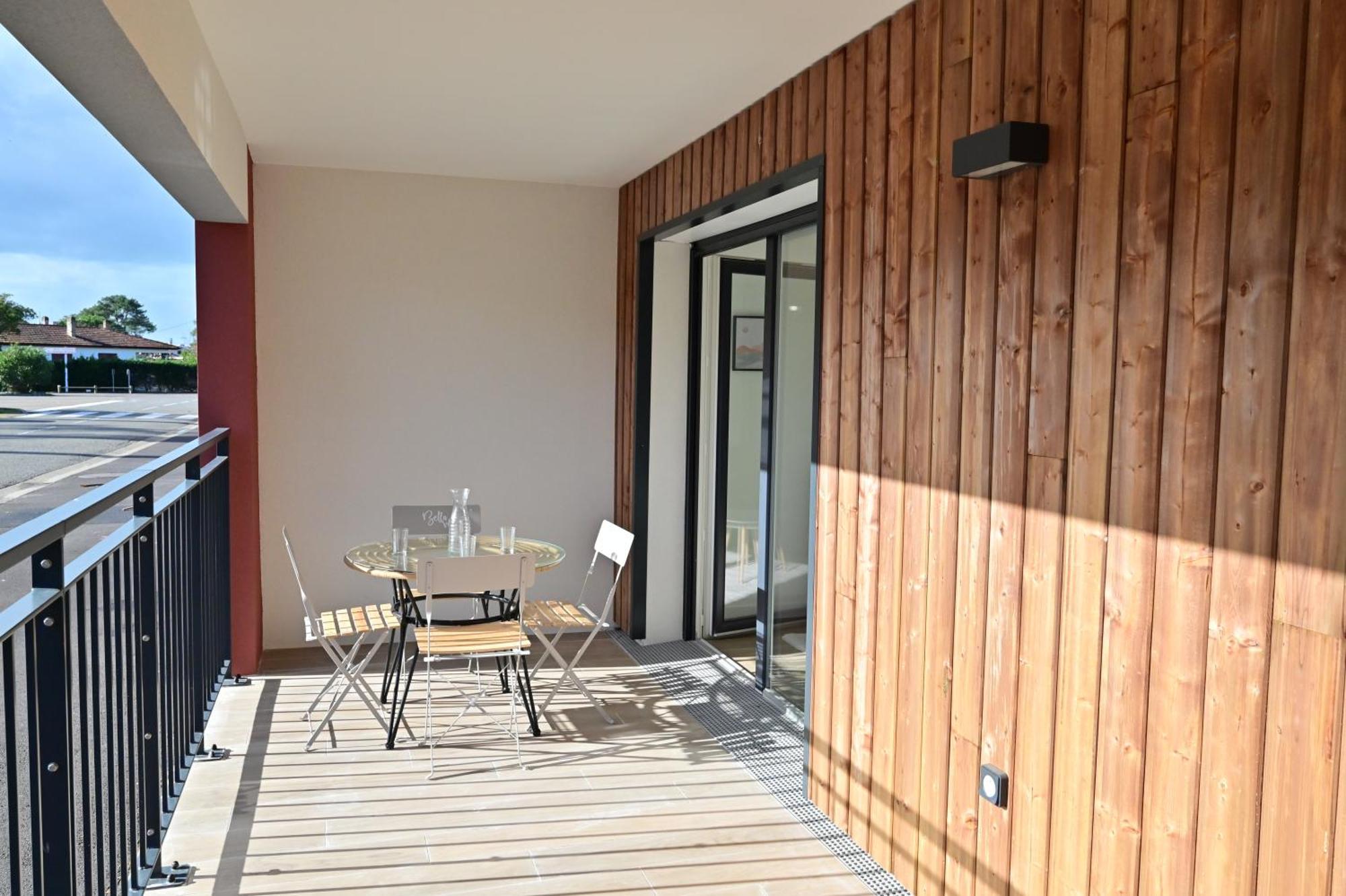 Biscawai Chaleureux Et Cosy Avec Terrasse Lejlighed Biscarrosse Eksteriør billede